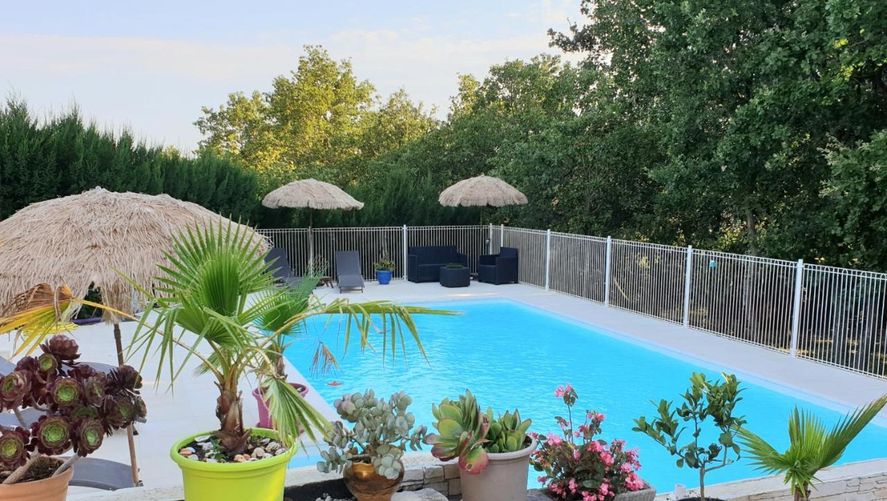 Le Clos Du Grand Chene - Gites 4 Etoiles - Saint-Marcel-d’Ardèche Kültér fotó