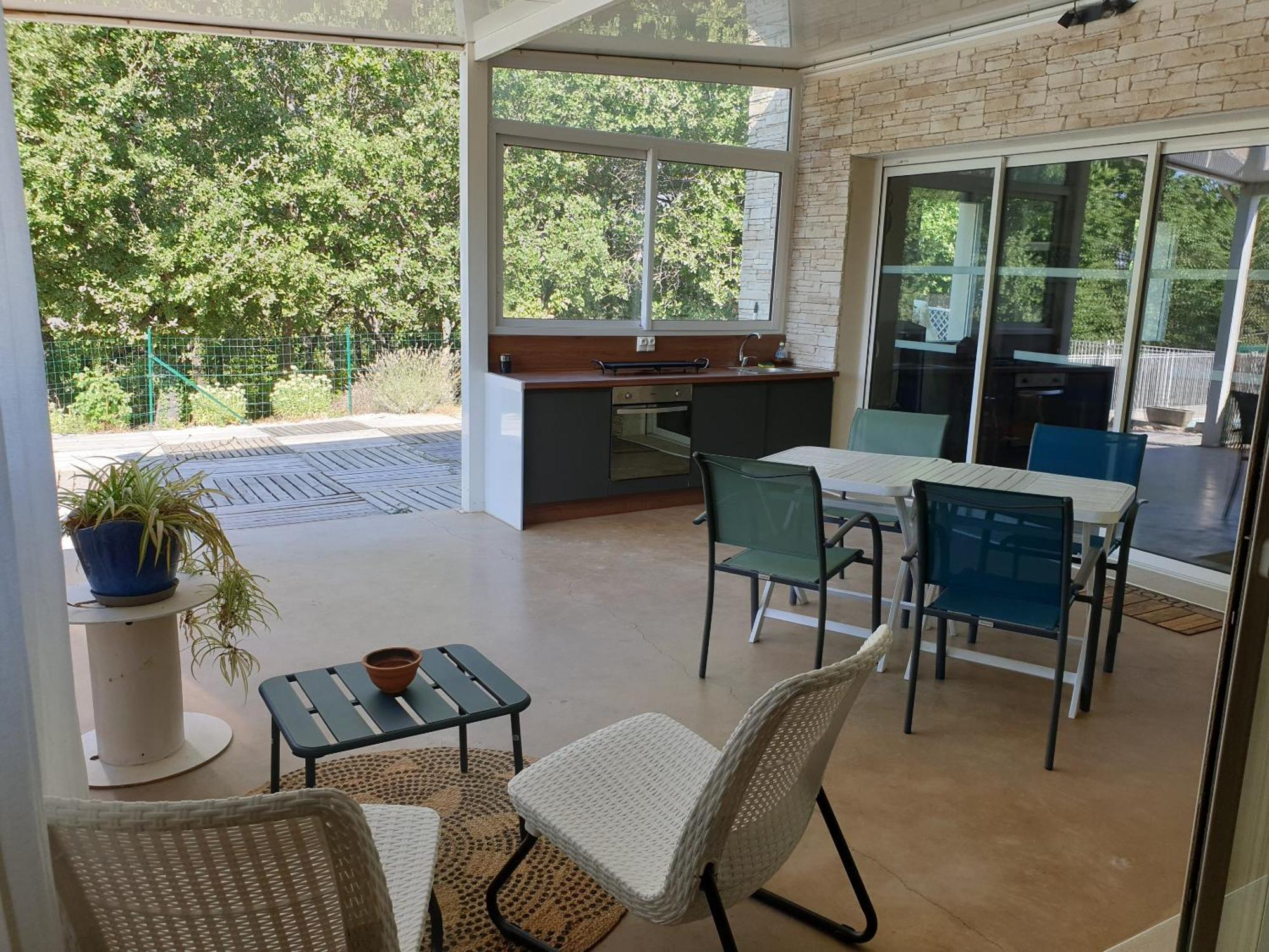 Le Clos Du Grand Chene - Gites 4 Etoiles - Saint-Marcel-d’Ardèche Szoba fotó