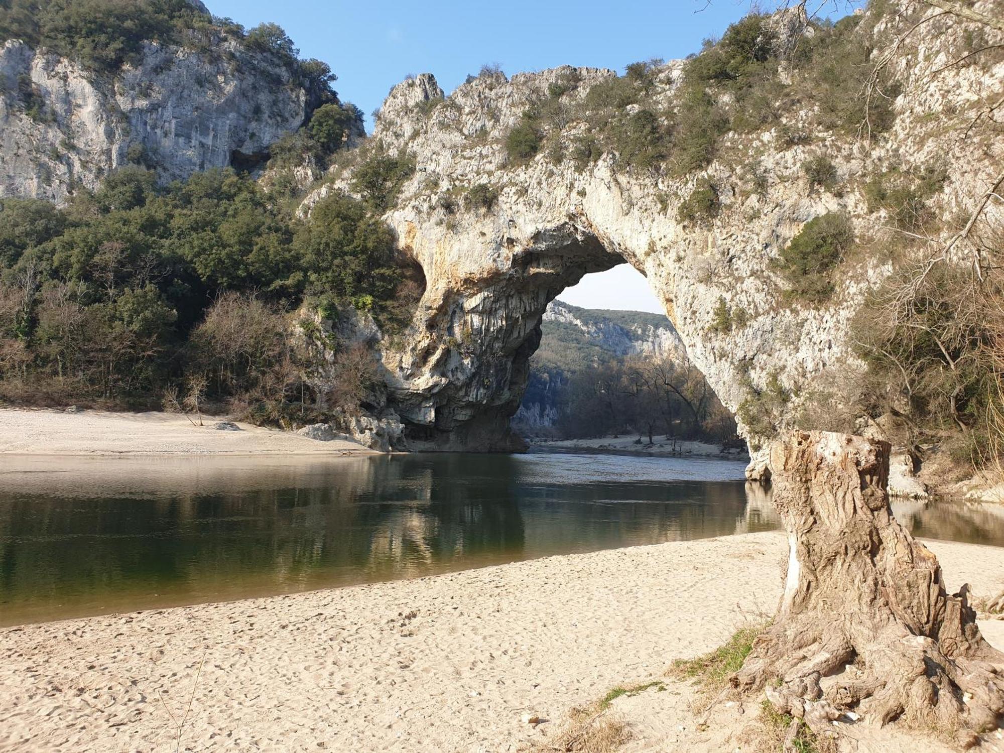 Le Clos Du Grand Chene - Gites 4 Etoiles - Saint-Marcel-d’Ardèche Kültér fotó